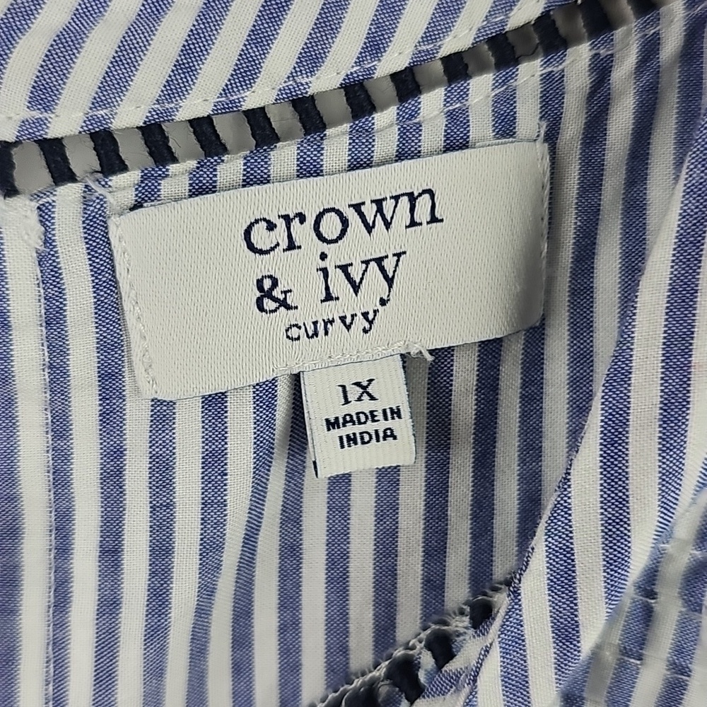 Crown & Ivy Curvy Embroidered Blouse 1X - Picture 2 of 9
